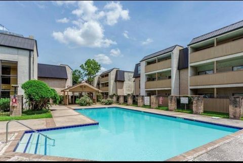 Photo of 8529 Hearth Drive #25, Houston, TX 77054 (MLS # 95415162)