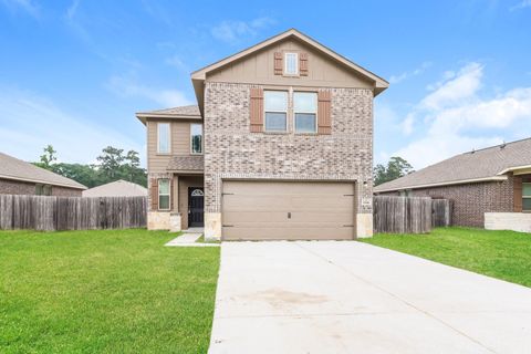 Homes For Rent - 15141 Meadow Glen<br/> Conroe, TX 77306