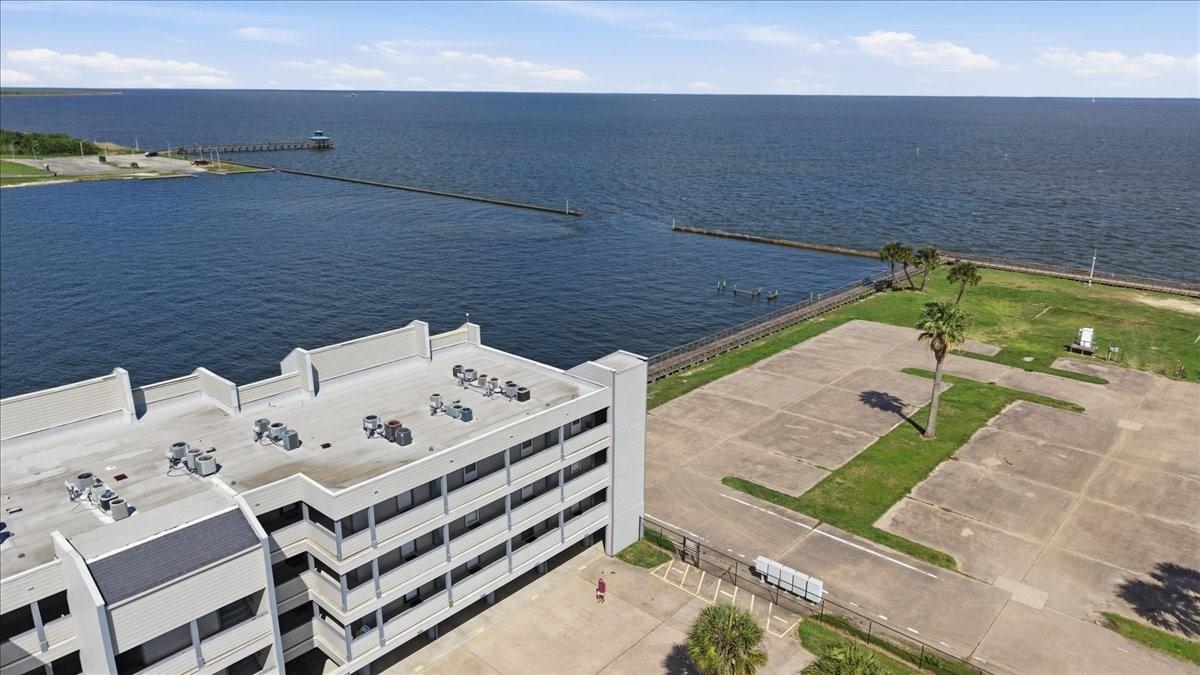 580 Pleasure Island Boulevard 219