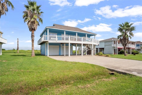 Homes For Sale - 3189 Castle Drive<br/> Galveston County, Crystal Beach, TX 77650