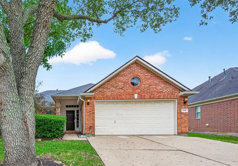 Photo of 1518 Greenway Village Drive, Katy, TX 77494 (MLS # 95241670)