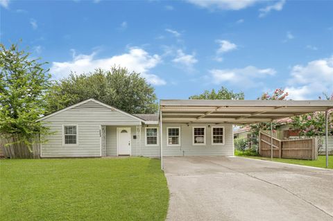 Photo of 2210 Marshall Street, Pasadena, TX 77506 (MLS # 37963463)