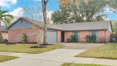 Photo of 6722 Lynngate Drive, Spring, TX 77373 (MLS # 46981832)