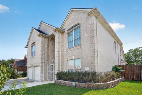 Photo of 10102 Lizette Court, Houston, TX 77075 (MLS # 88784937)