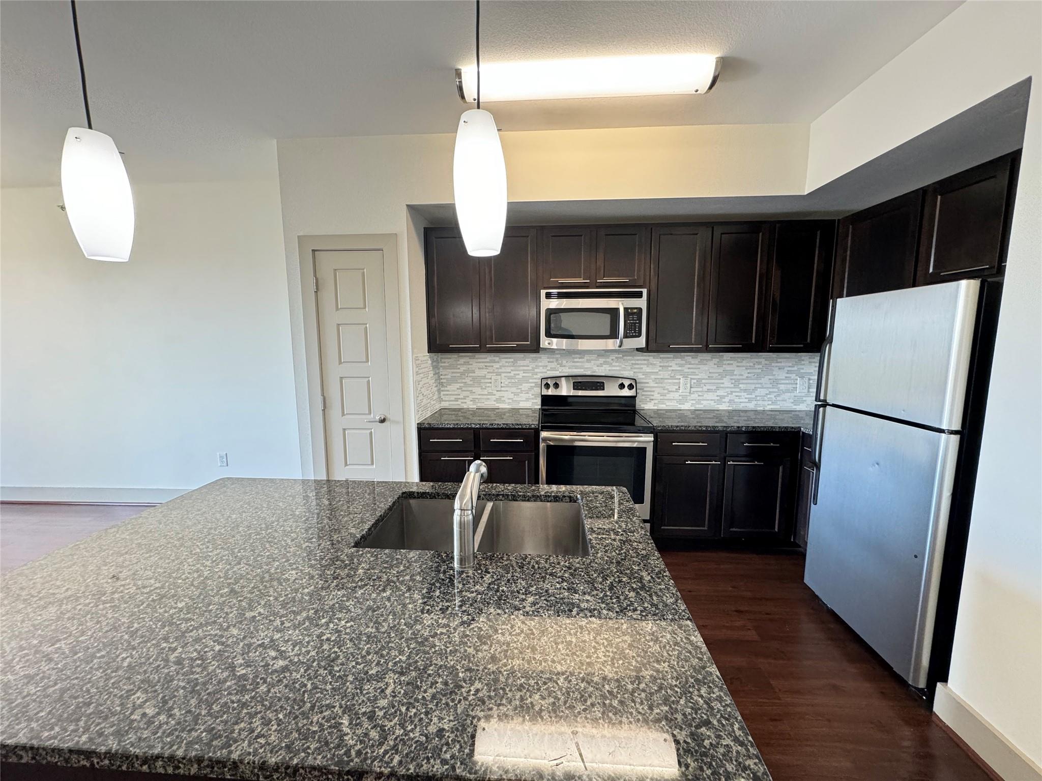 145 Heights Blvd 10B.447
