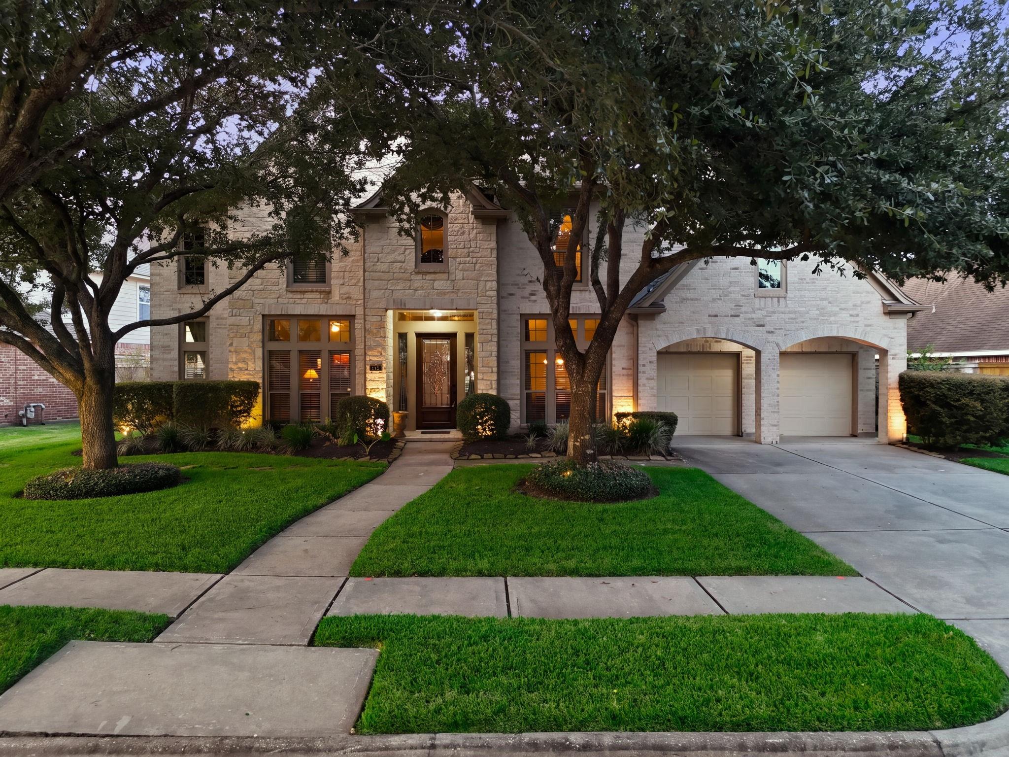 1020 Broad Bay Lane
