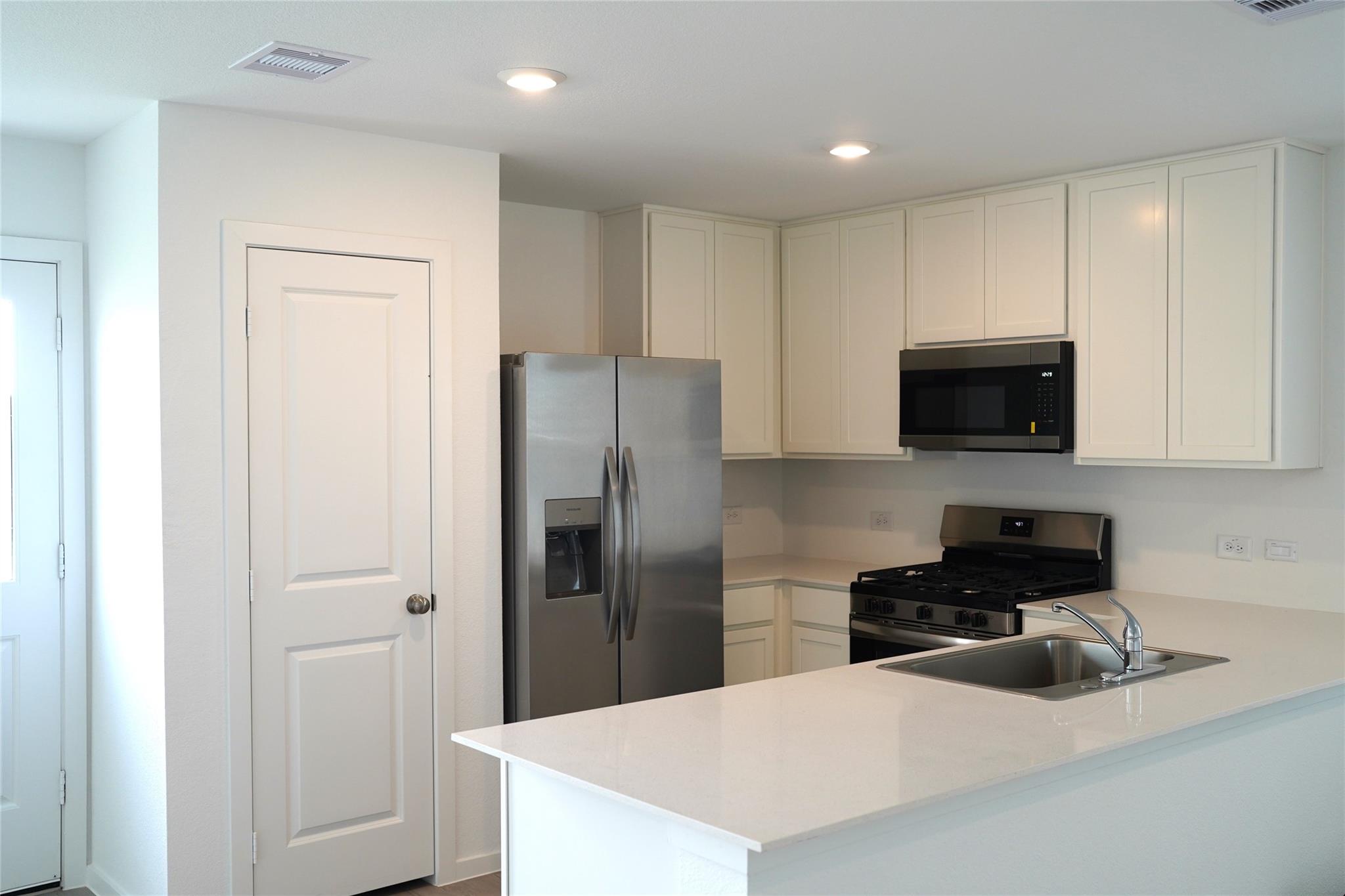 7614 Barcelona Springs