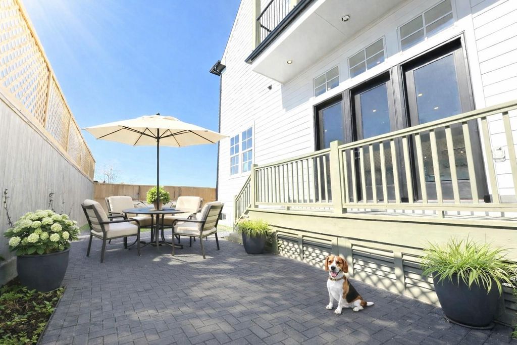 Photo of 11061 Chatterton Drive, Houston, TX 77043 (MLS # 59083761)