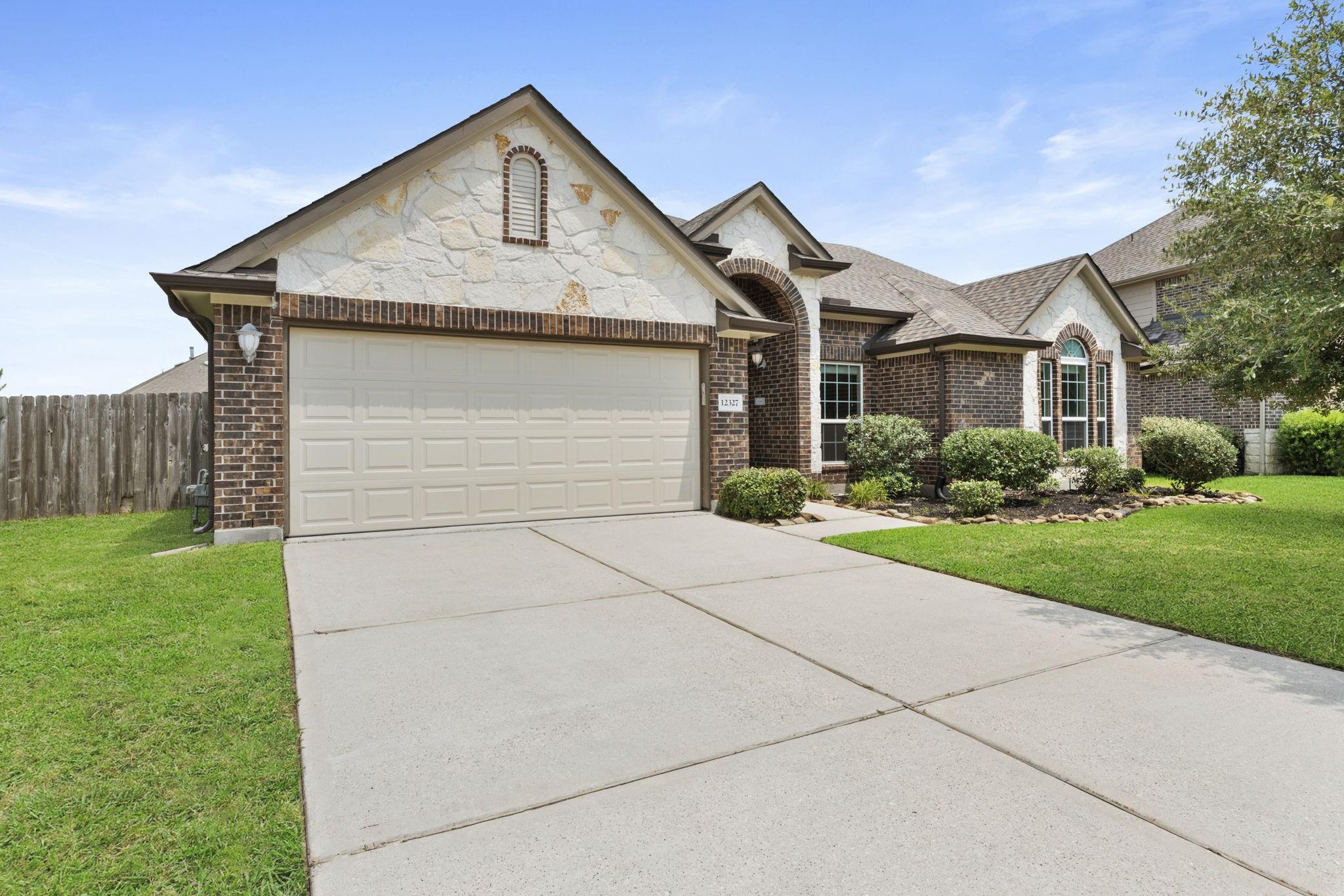 12327 Northpointe Ridge Lane