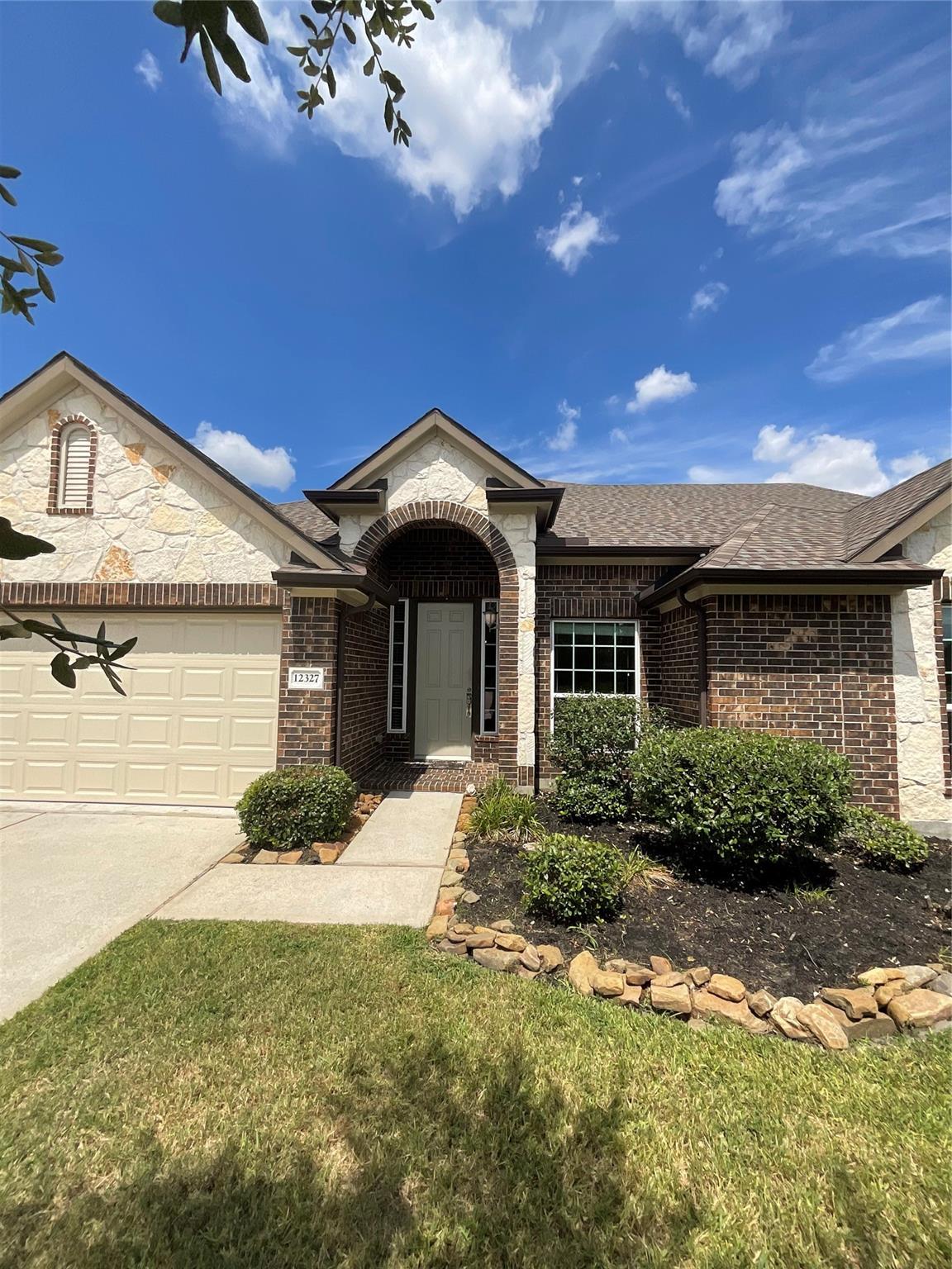 12327 Northpointe Ridge Lane