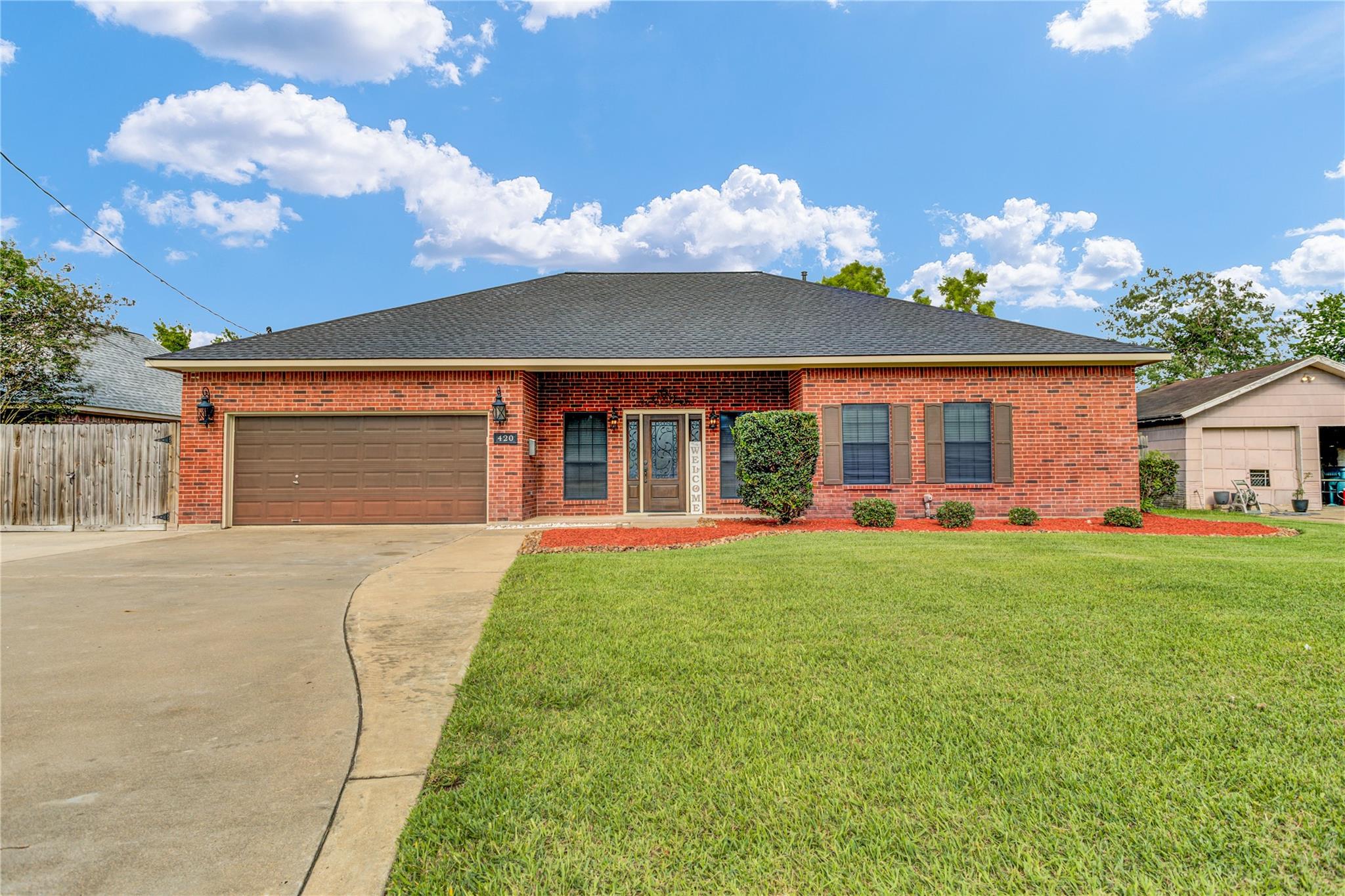 420 Forest Oaks Lane