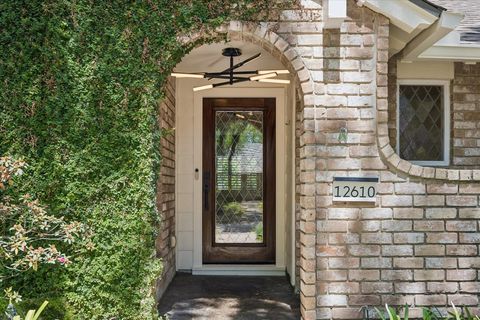 Photo of 12610 Trail Hollow Drive, Houston, TX 77024 (MLS # 70302153)