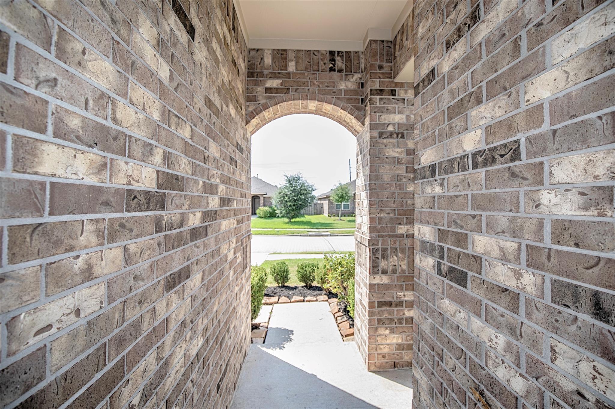 8215 Oakleaf Meadow Court