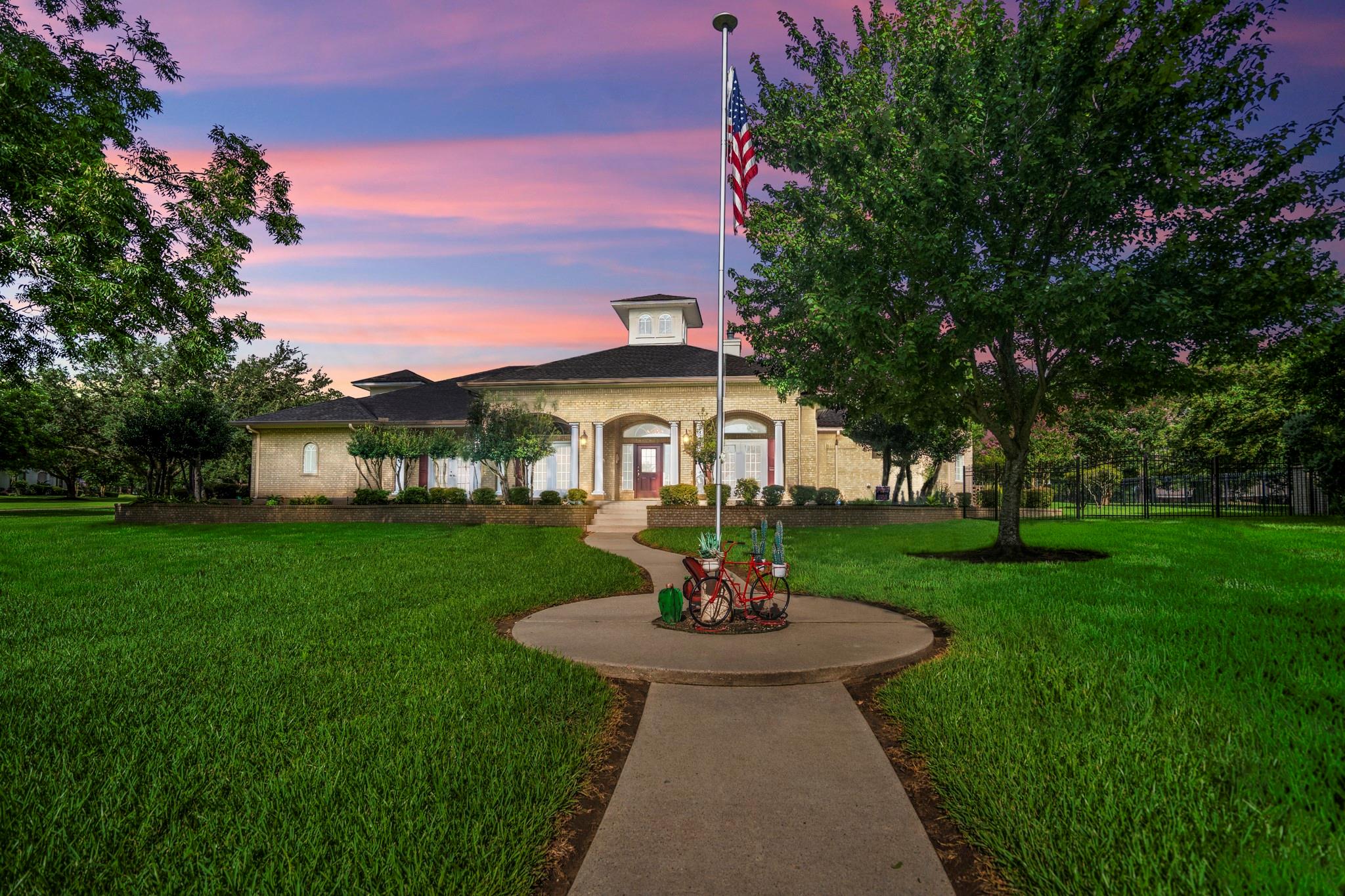 118 Waterfront Drive