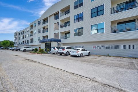 Photo of 793 Davis Road #112, League City, TX 77573 (MLS # 62477346)