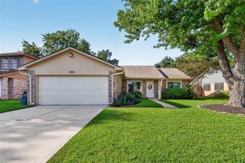 Photo of 1914 Audubon Court, Richmond, TX 77406 (MLS # 72694809)
