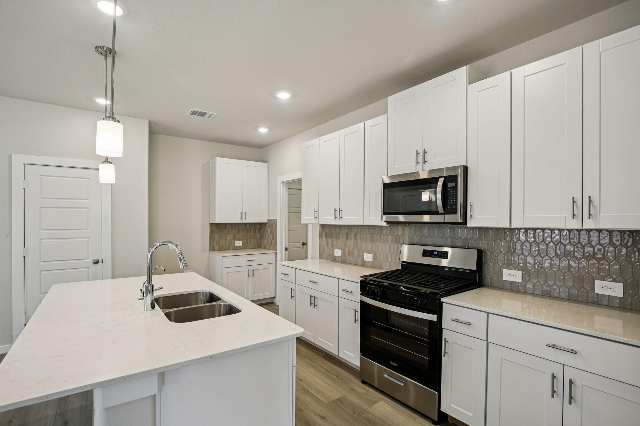 29214 Farmhouse Estates