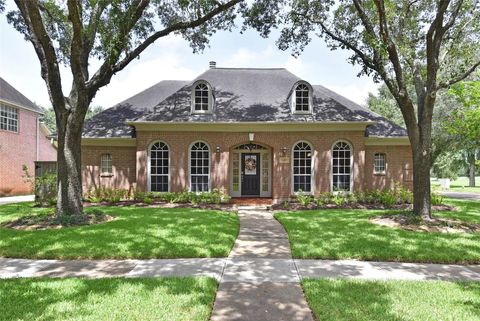 Homes For Sale - 1531 Quiet Trail<br/> Sugar Land, TX 77479