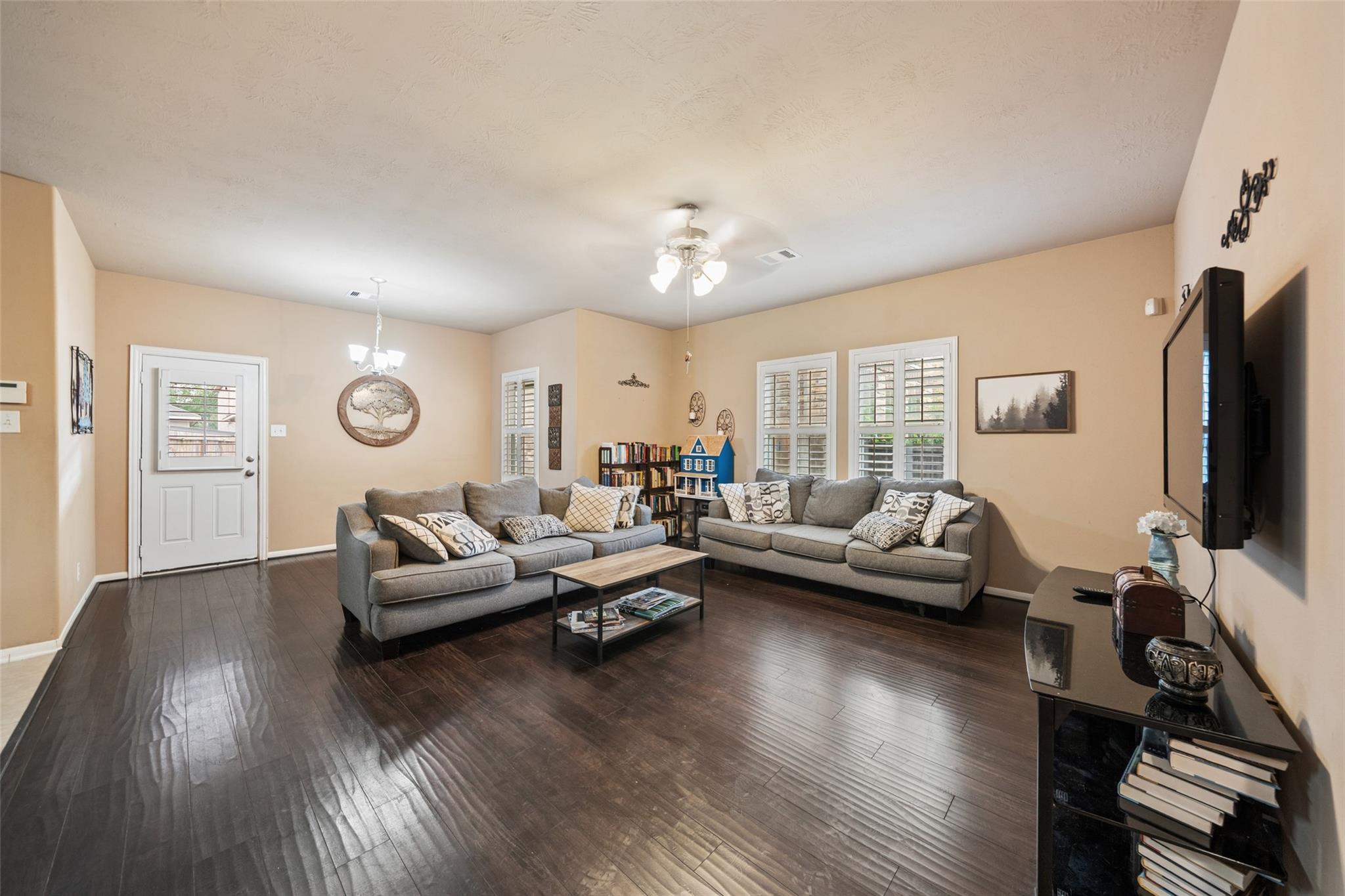 8218 Almera Falls Drive