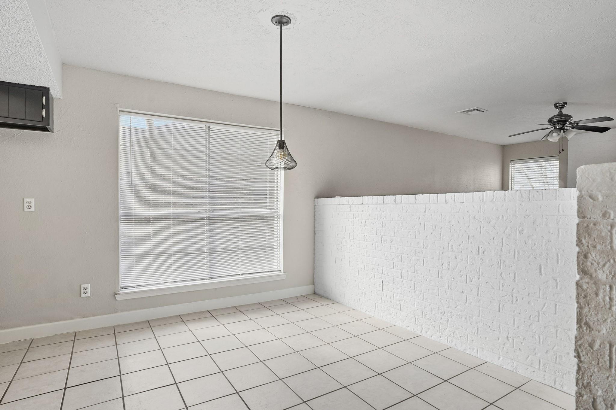 17603 Crestline Road