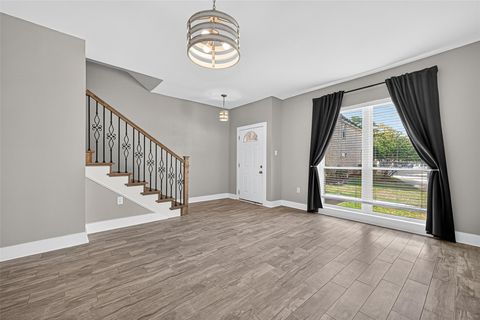 Photo of 830 Threadneedle Street #240, Houston, TX 77079 (MLS # 16548239) Photo of 830 Threadneedle Street #240, Houston, TX 77079 (MLS # 16548239)