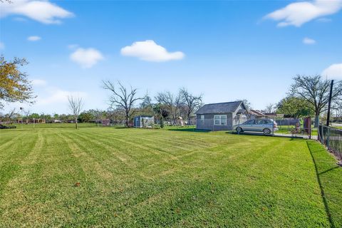 Photo of 1717 Cresline Street, Houston, TX 77093 (MLS # 61574241)