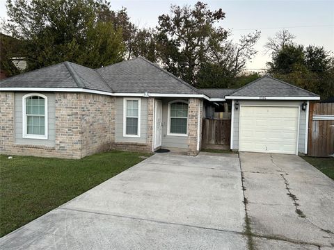 Photo of 11106 Clark Road, Houston, TX 77076 (MLS # 47836232)