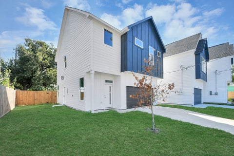 Photo of 9334 Waller Street, Houston, TX 77012 (MLS # 61259968)