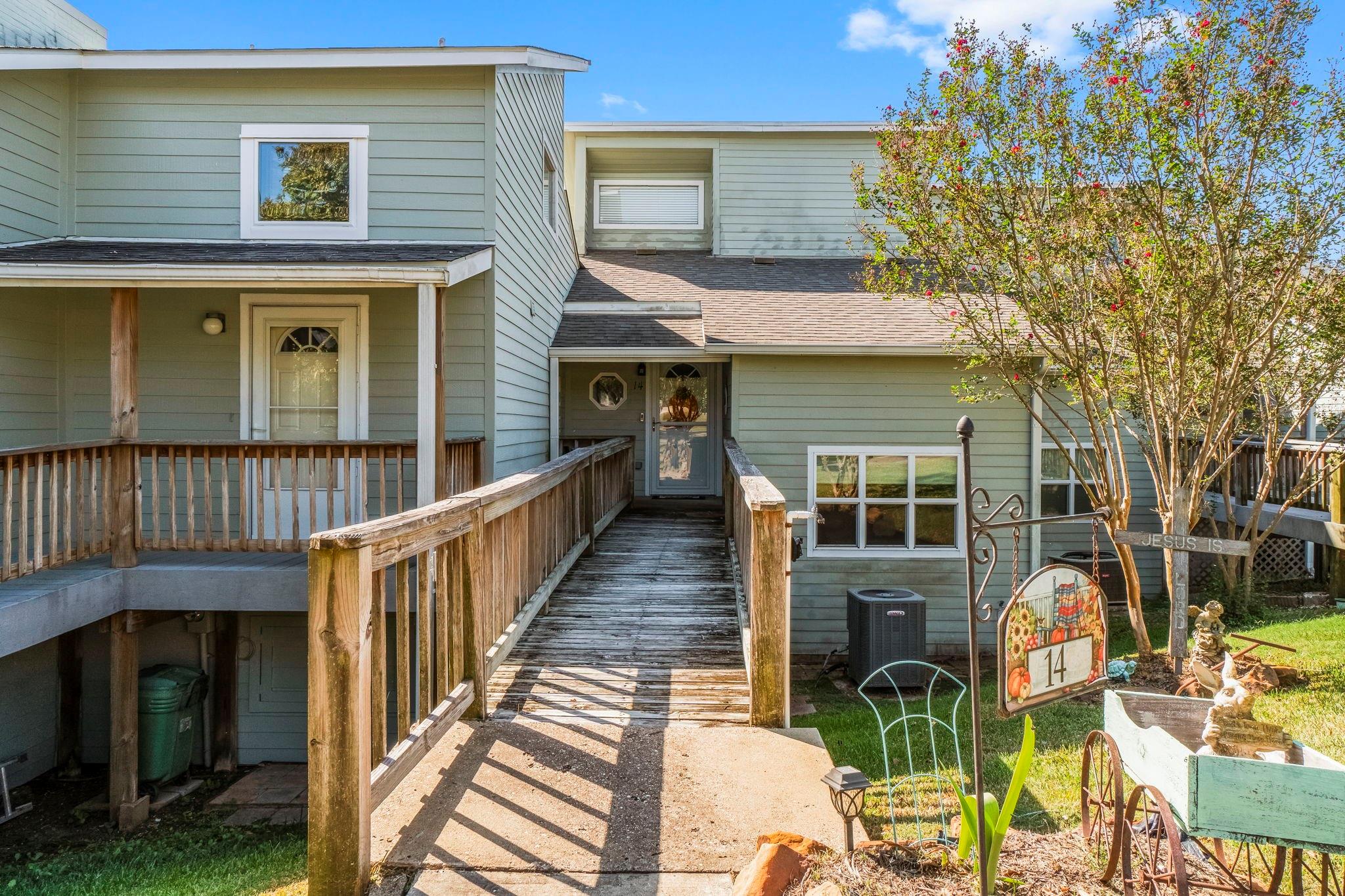 325 Carolcrest Lane 14