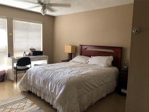 Tiny photo for 8715 Lawncliff Lane, Houston, TX 77040 (MLS # 71296013)