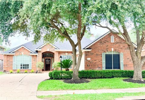 Photo of 12110 Shadowpoint Drive, Houston, TX 77082 (MLS # 30661939)
