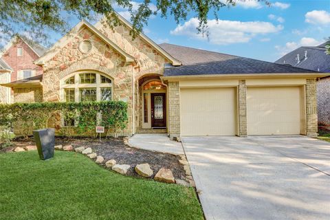 Photo of 5426 Linden Rose Lane, Sugar Land, TX 77479 (MLS # 76136435)