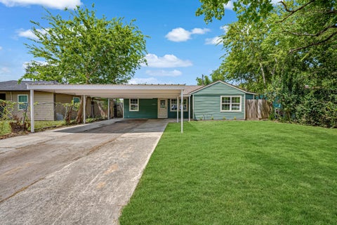 Photo of 6638 Thornwall Street, Houston, TX 77092 (MLS # 53945937)