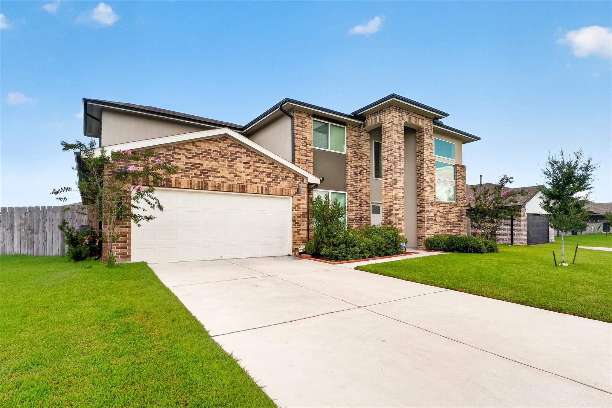1023 Park Crest Drive
