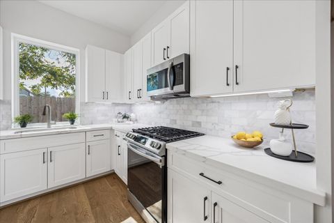Tiny photo for 1914 Luna Woods Lane Ln, Houston, TX 77055 (MLS # 54542621)