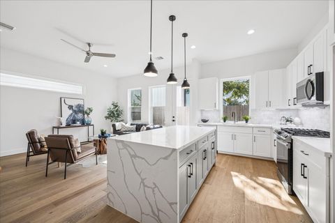 Tiny photo for 1914 Luna Woods Lane Ln, Houston, TX 77055 (MLS # 54542621)