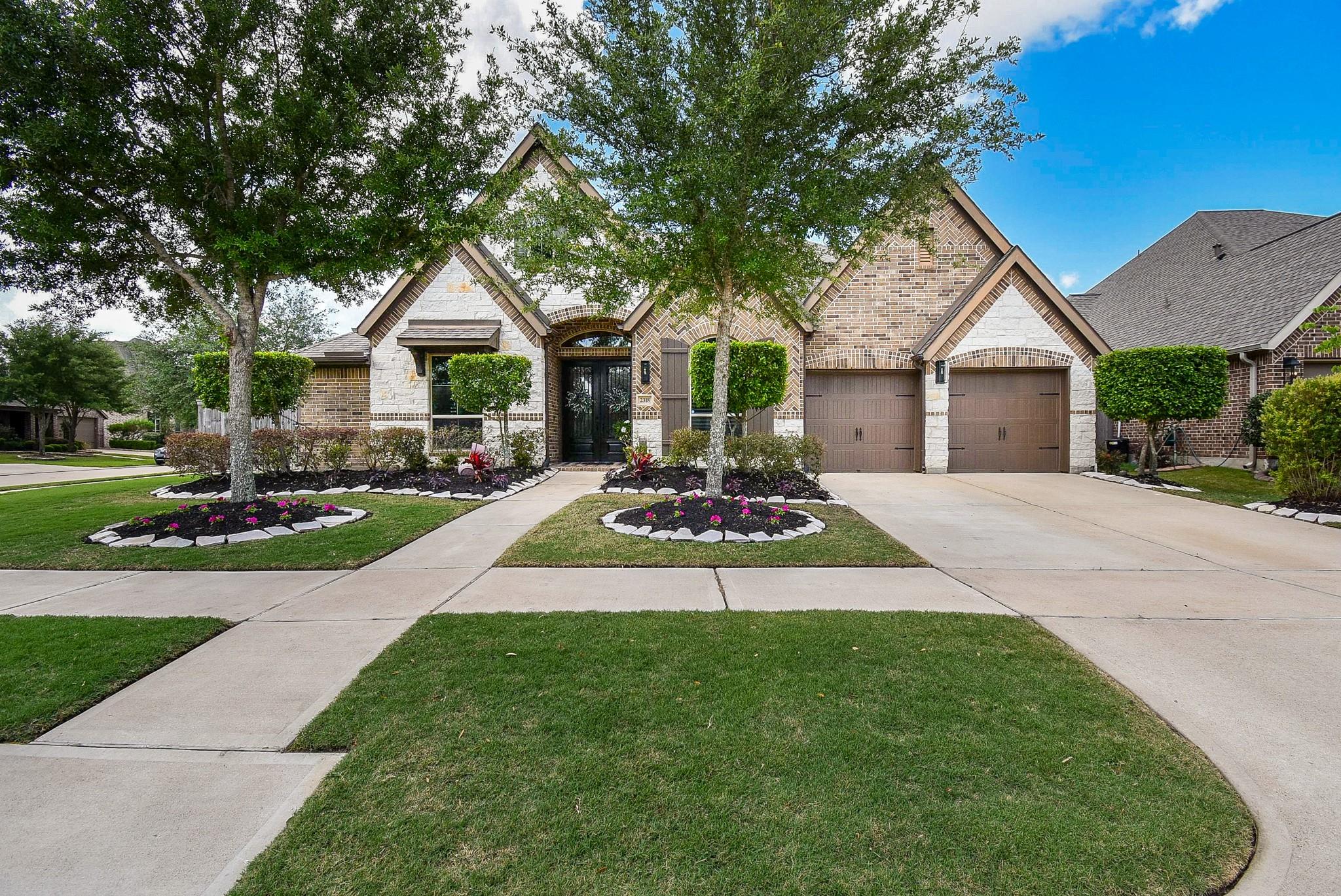 2318 Umber Oaks Lane
