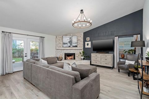 Photo of 20 Yewleaf Road, The Woodlands, TX 77381 (MLS # 50842368)