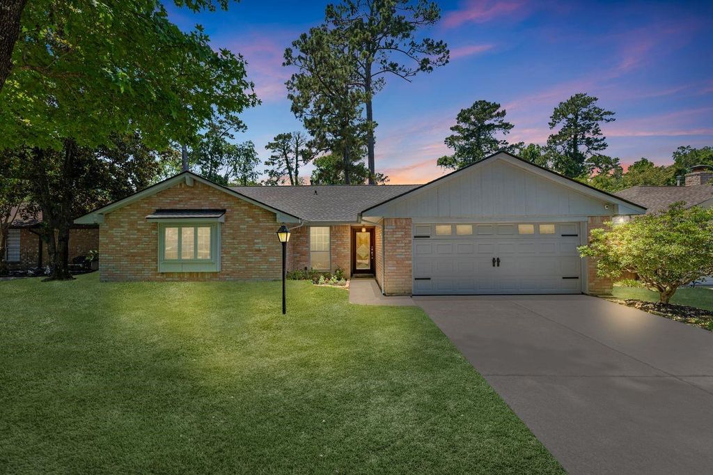 Photo of 2018 Little Cedar Drive, Houston, TX 77339 (MLS # 15877301)