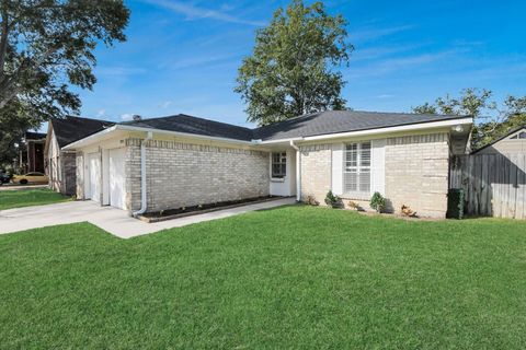 Photo of 22746 Red River Drive, Katy, TX 77450 (MLS # 95839689)