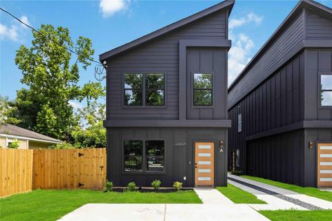 Photo of 2407 Dolly Wright Street #A/B, Houston, TX 77088 (MLS # 65390095)