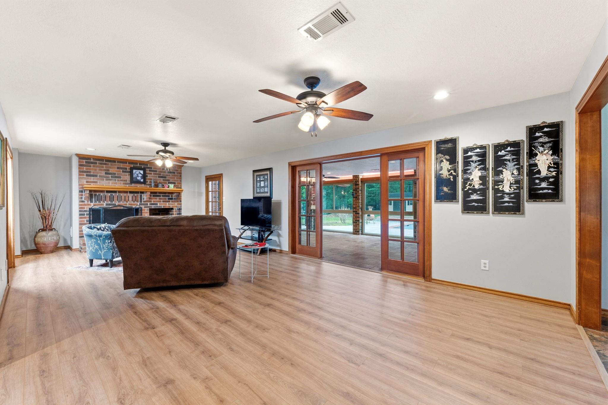 1514 Country Club Drive