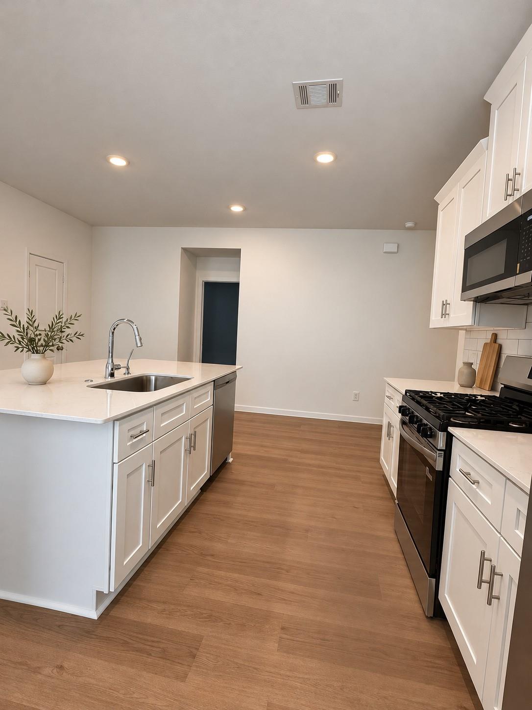 1303 Angelfish Dr