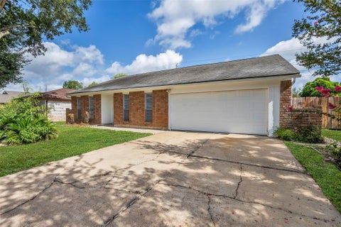 Photo of 16318 Royal Mile Lane, Houston, TX 77084 (MLS # 84699733)