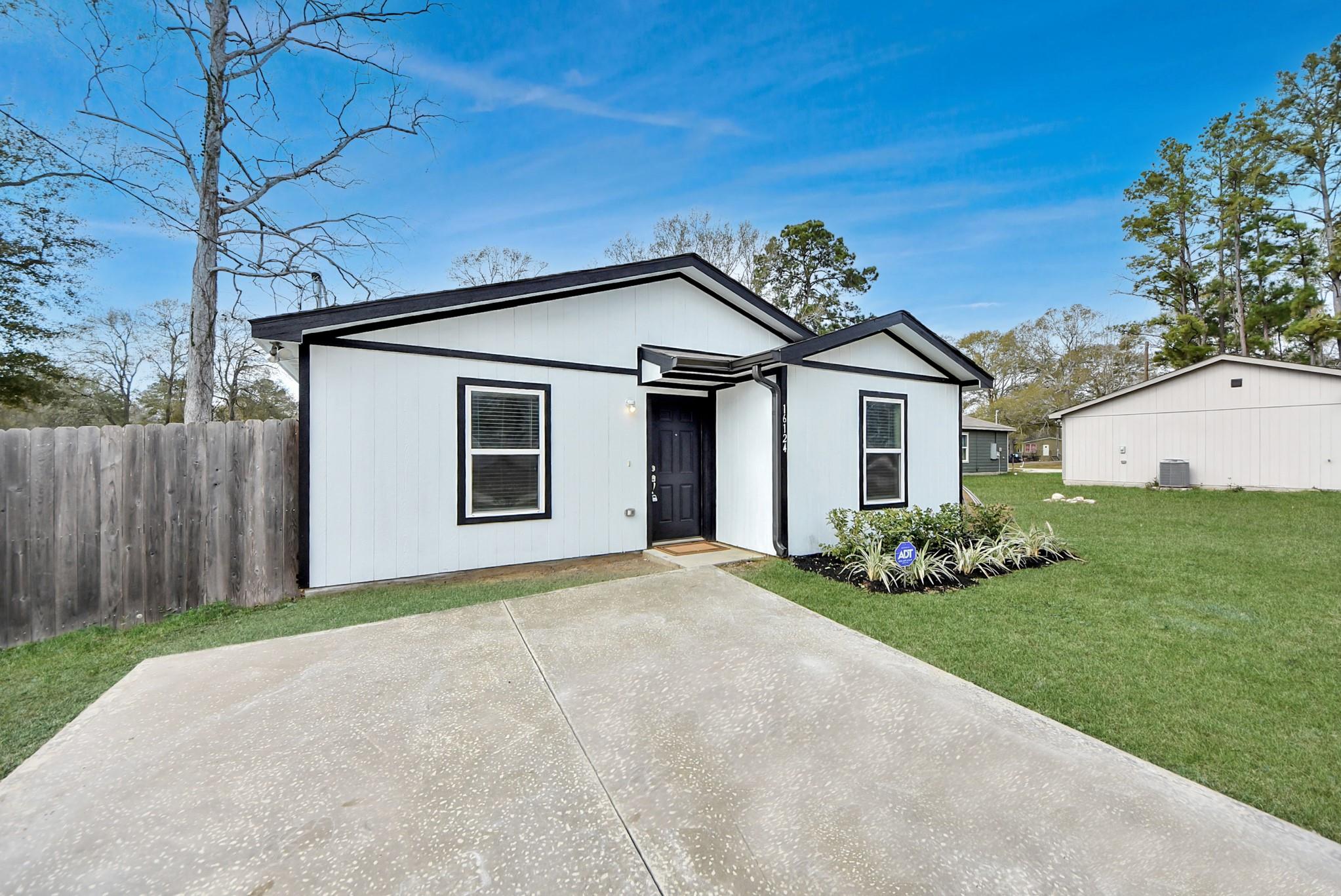 16124 Brettwood Lane