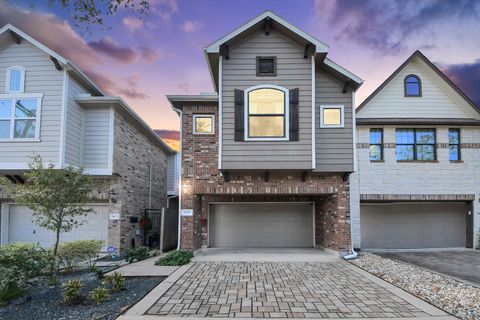 Photo of 2508 Woodhead Street, Houston, TX 77019 (MLS # 78329192)