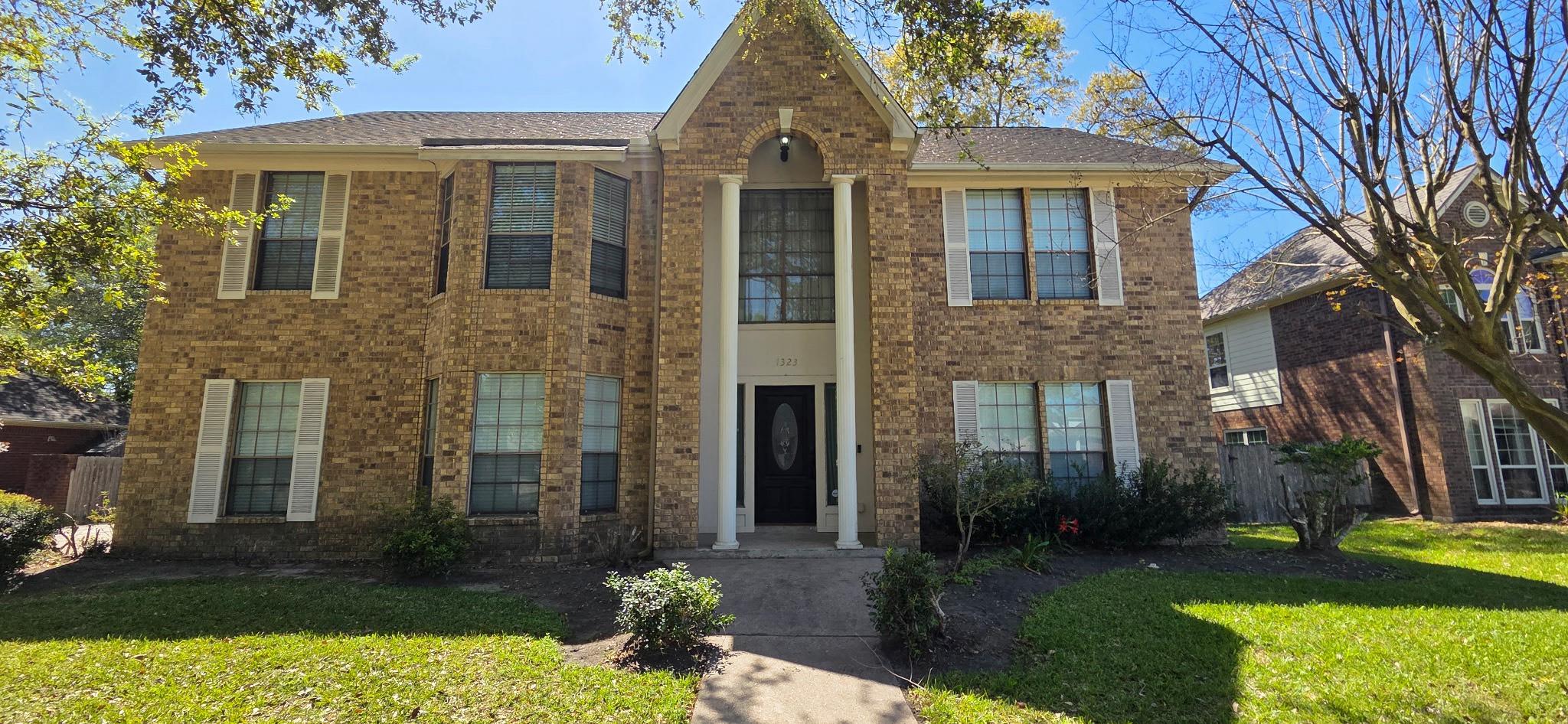 1323 Falling Leaf Lane