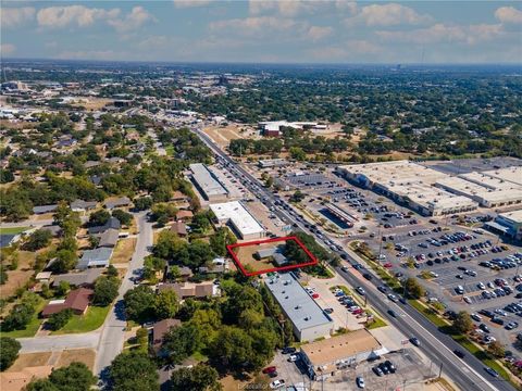 Tiny photo for 720 E Villa Maria Road, Bryan, TX 77802 (MLS # 28987482)