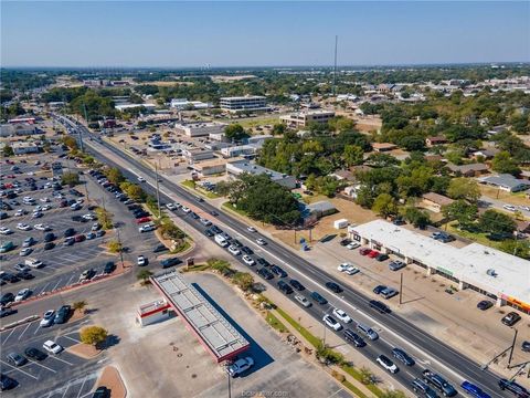 Tiny photo for 720 E Villa Maria Road, Bryan, TX 77802 (MLS # 28987482)