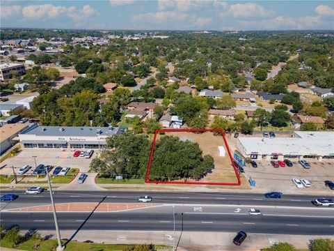 Tiny photo for 720 E Villa Maria Road, Bryan, TX 77802 (MLS # 28987482)